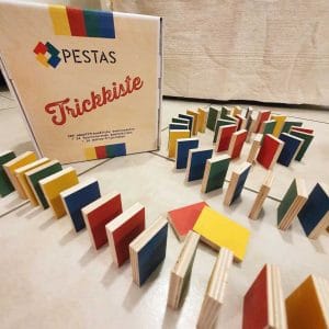cascades de dominos