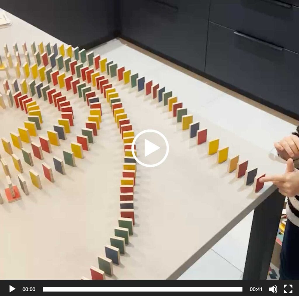 Parcours de dominos facile : 5 idées simples pour s’amuser avec les PESTAS 5 Parcours domino facile